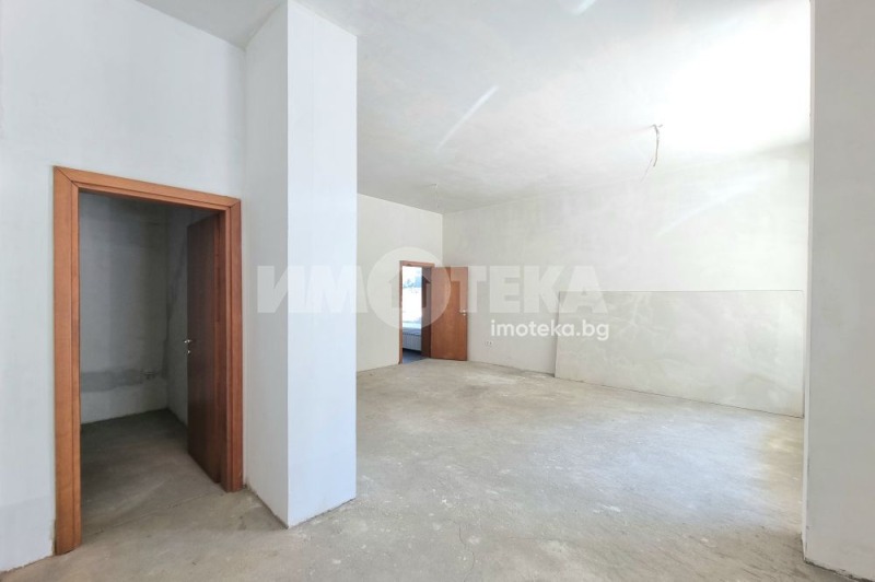 À venda  Escritório Sofia , Krastova vada , 326 m² | 53966136 - imagem [3]