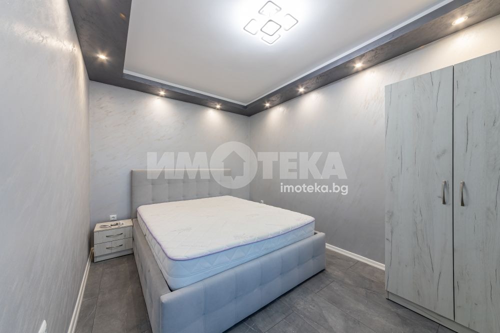 Продава 2-СТАЕН, гр. Варна, Бриз, снимка 2 - Апартаменти - 50129371