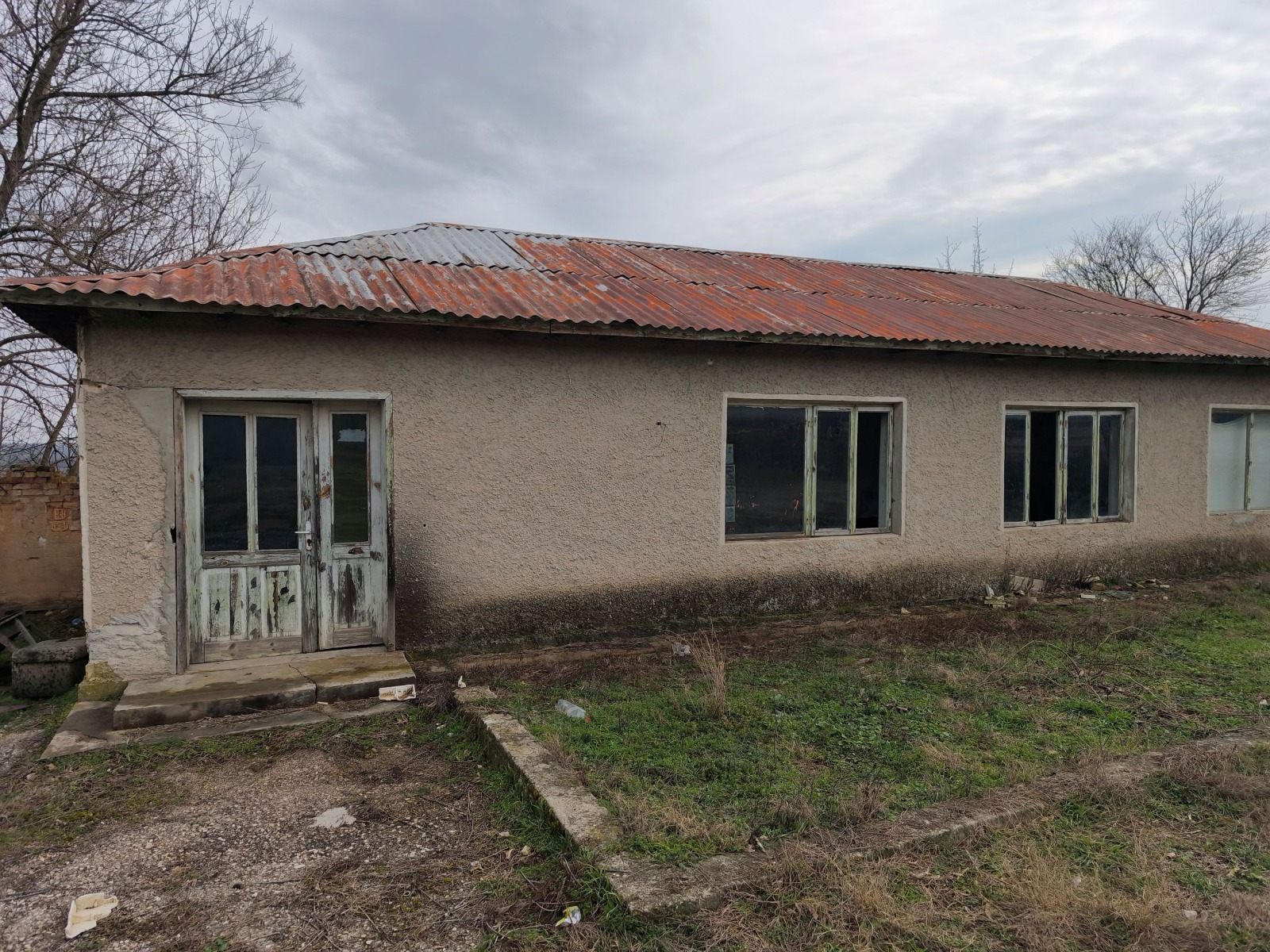 Продава ПРОМ. ПОМЕЩЕНИЕ, гр. Каолиново, област Шумен, снимка 2 - Производствени сгради - 54675815
