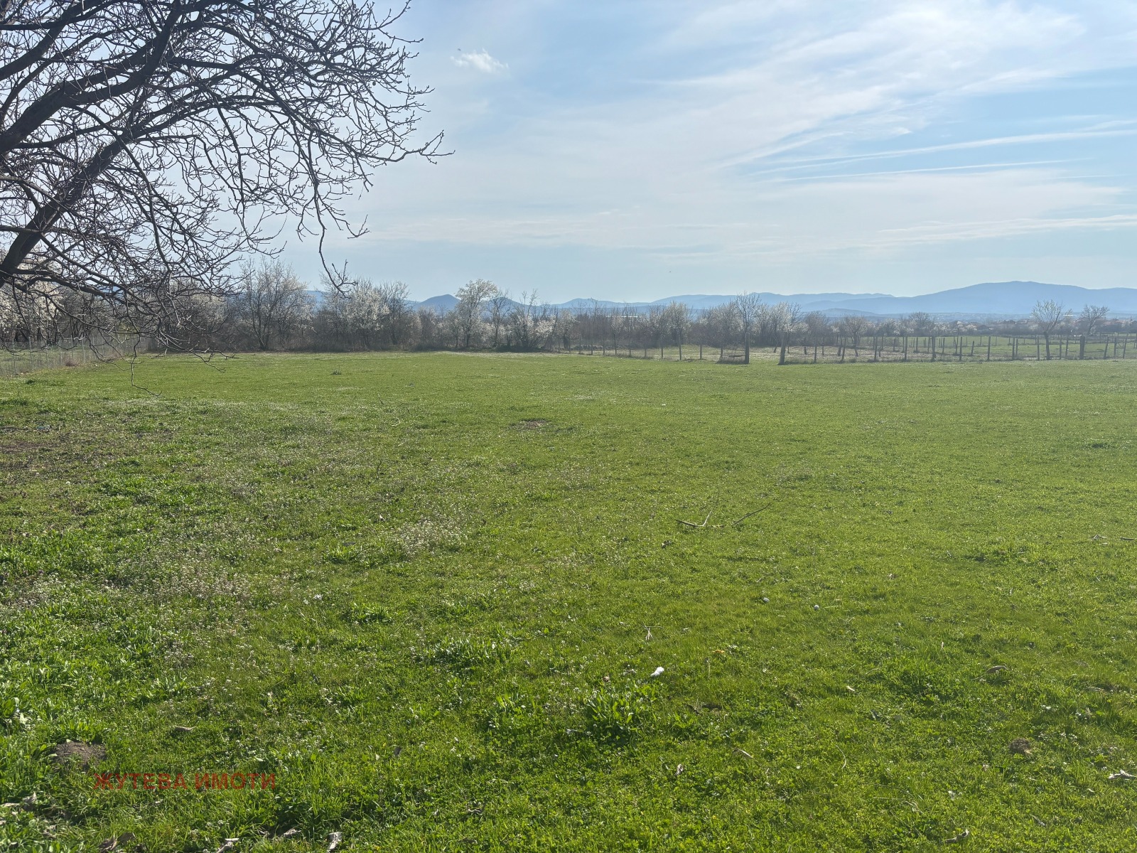 Продава ПАРЦЕЛ, с. Васил Левски, област Пловдив