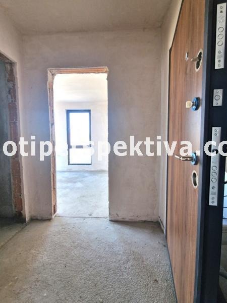 Продава 2-СТАЕН, гр. Пловдив, Кючук Париж, снимка 2 - Апартаменти - 52707886