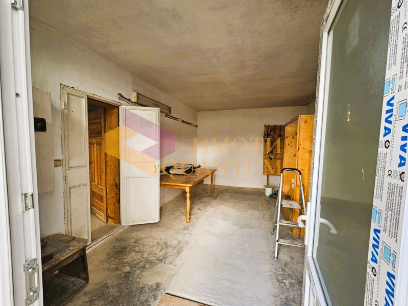 Продава КЪЩА, с. Оброчище, област Добрич, снимка 15 - Къщи - 52664648