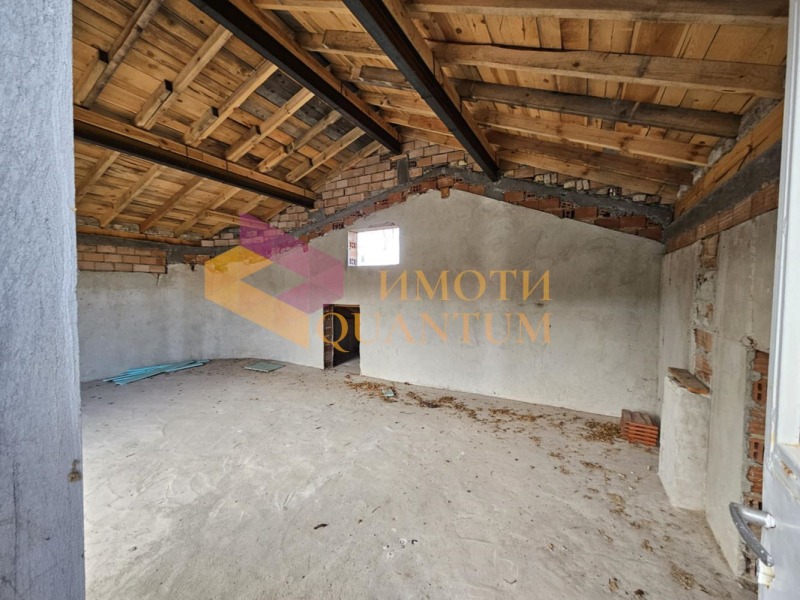 Продава КЪЩА, с. Оброчище, област Добрич, снимка 13 - Къщи - 52664648