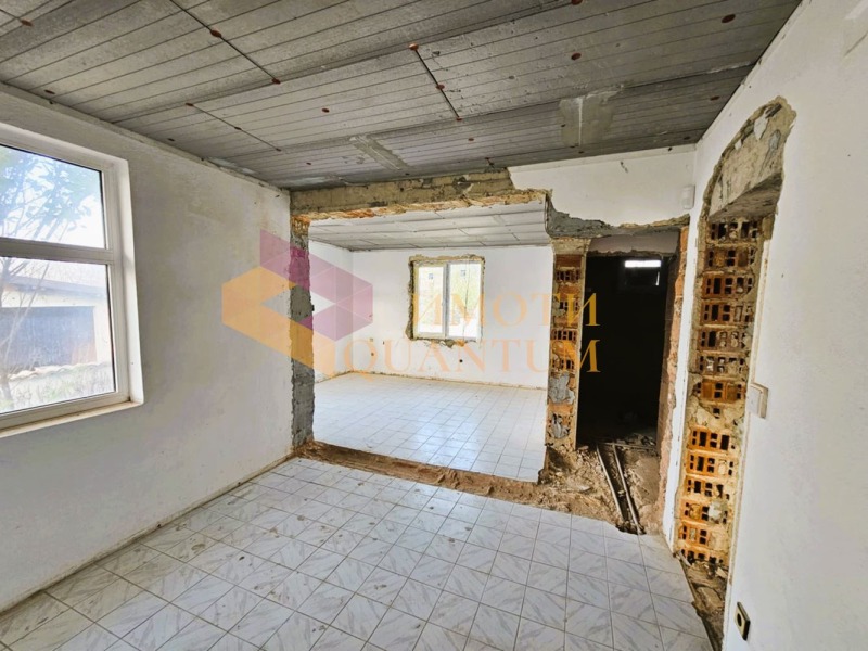 Продава КЪЩА, с. Оброчище, област Добрич, снимка 10 - Къщи - 52664648