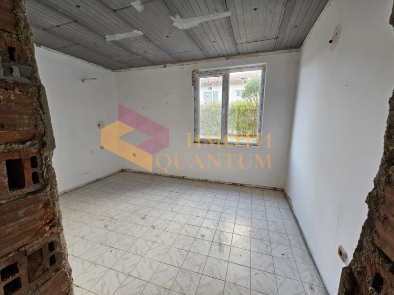 Продава КЪЩА, с. Оброчище, област Добрич, снимка 11 - Къщи - 52664648