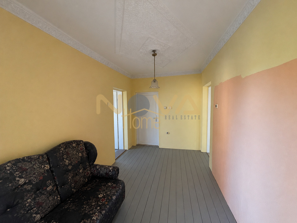 Продава ЕТАЖ ОТ КЪЩА, гр. Добрич, Червената пръст, снимка 5 - Етаж от къща - 55897985