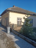 Продава КЪЩА, област Видин, гр. Димово • 20000 € / 39116.60 лв. • 56183689 1