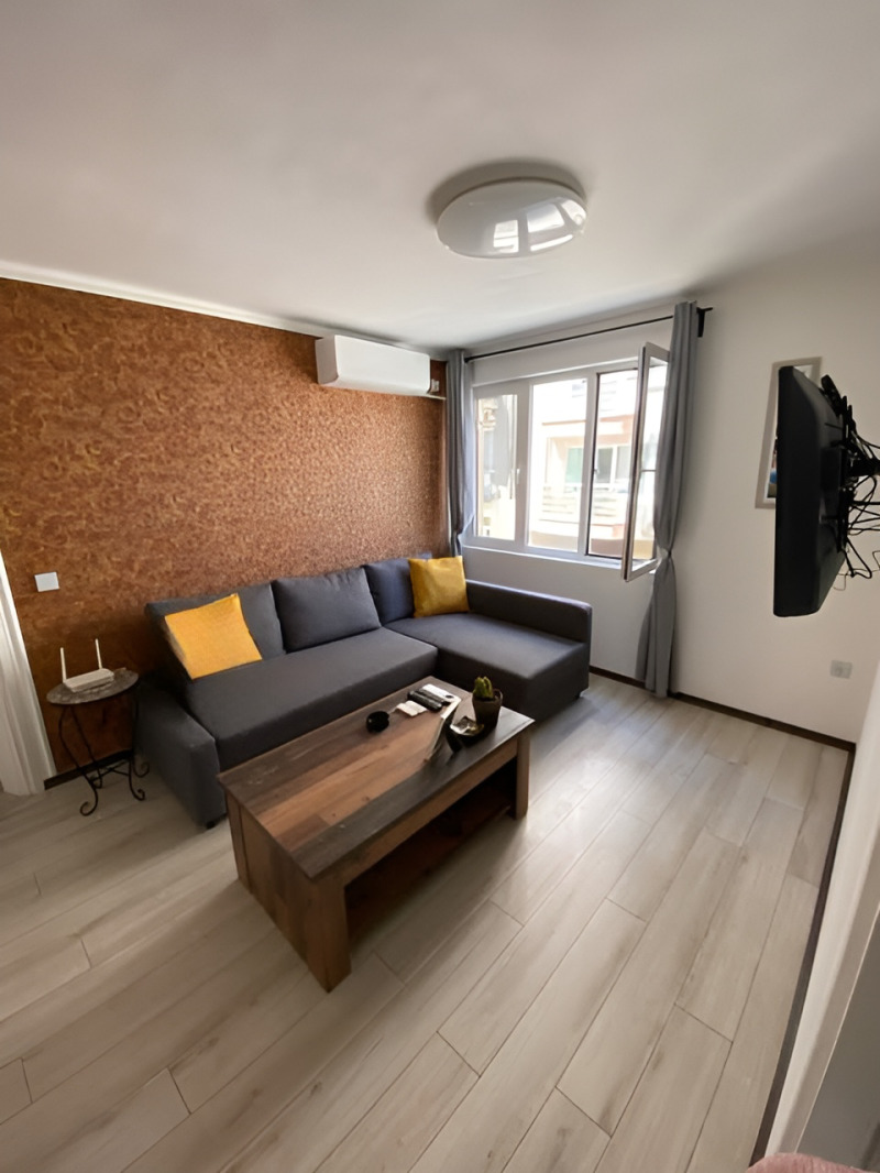 Продаја  1 спаваћа соба Софија , Центар , 50 м2 | 27673803