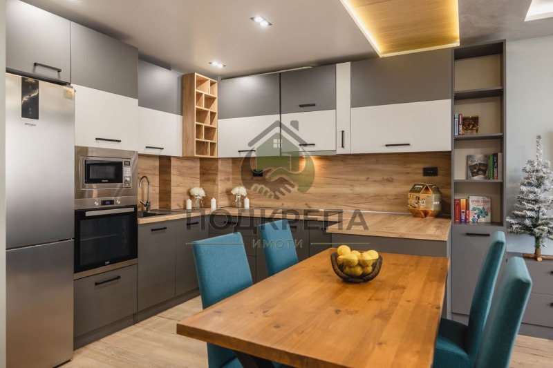 Продава 3-СТАЕН, гр. Пловдив, Остромила, снимка 2 - Апартаменти - 52375295