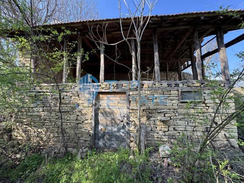 Продава КЪЩА, с. Патреш, област Велико Търново, снимка 8 - Къщи - 49902257