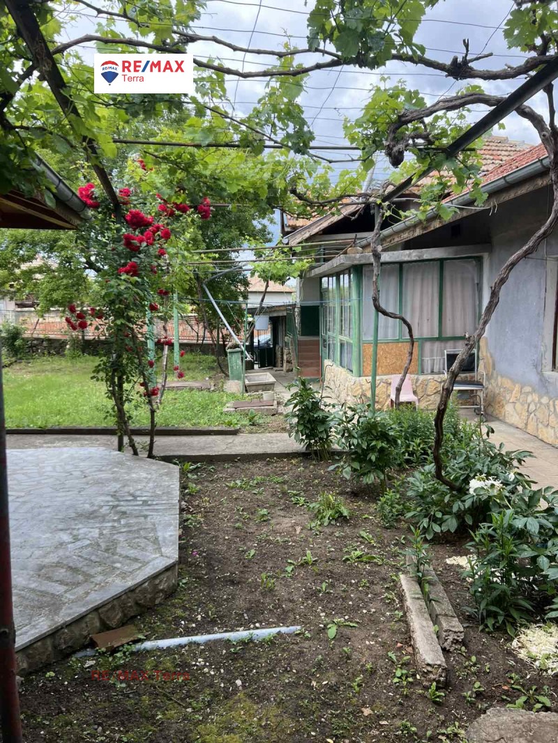 Till salu  Hus region Pleven , Sadovec , 192 kvm | 94504471 - bild [9]
