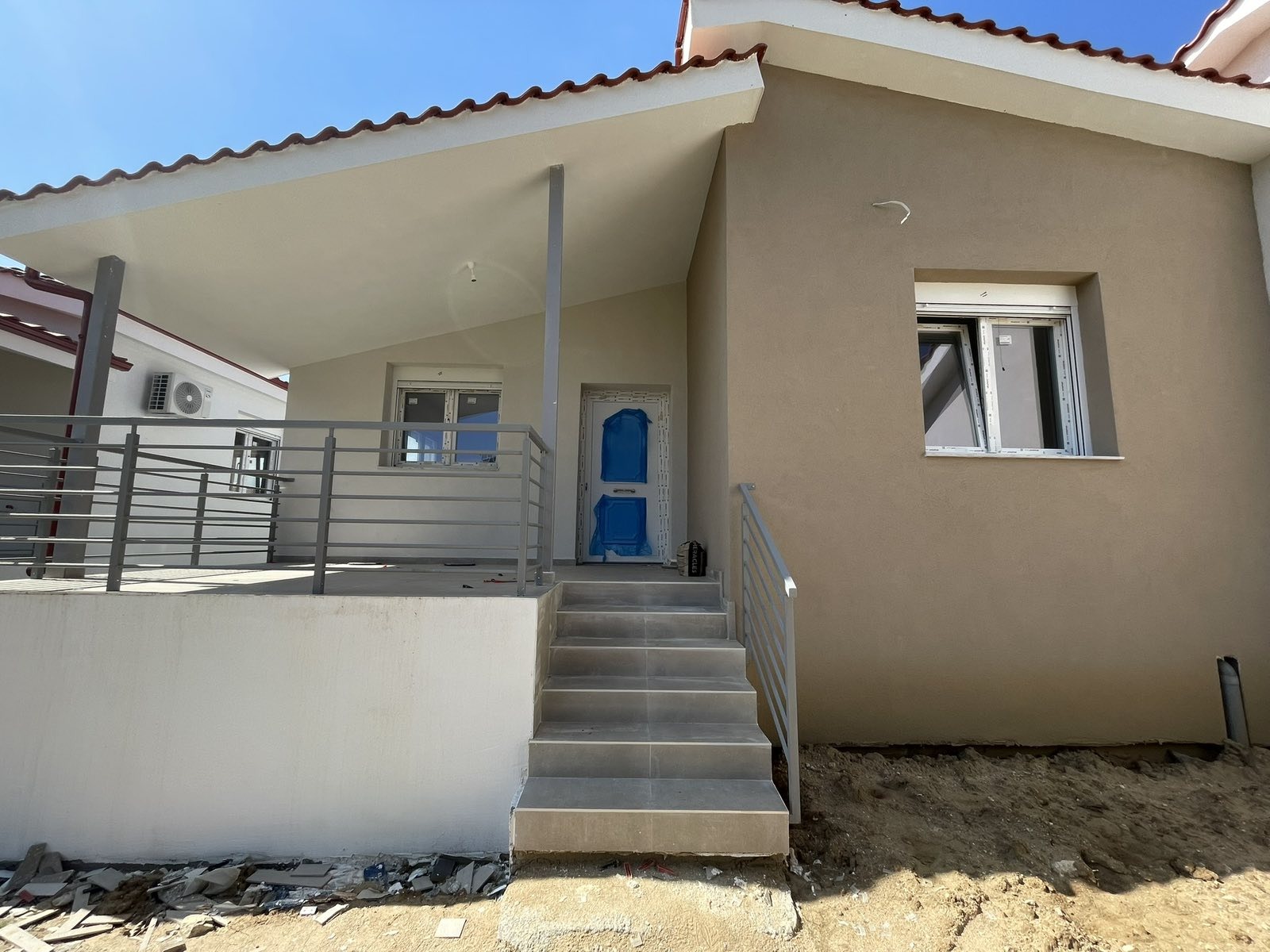 Продава КЪЩА, Извън страната, област Извън страната, снимка 2 - Къщи - 54226901