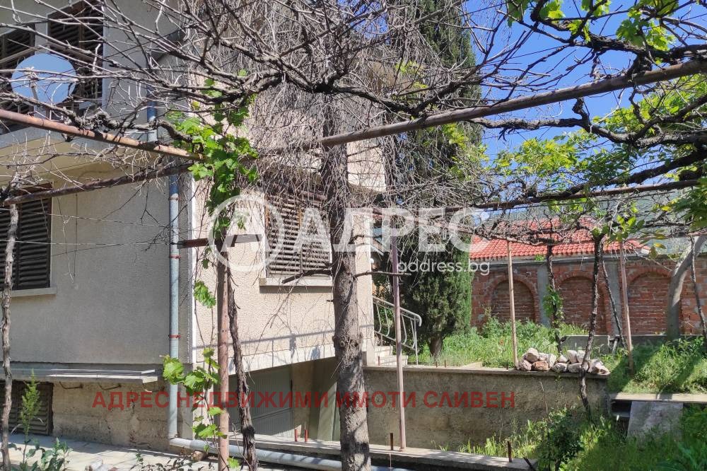 Продава КЪЩА, с. Калояново, област Сливен, снимка 2 - Къщи - 54615382