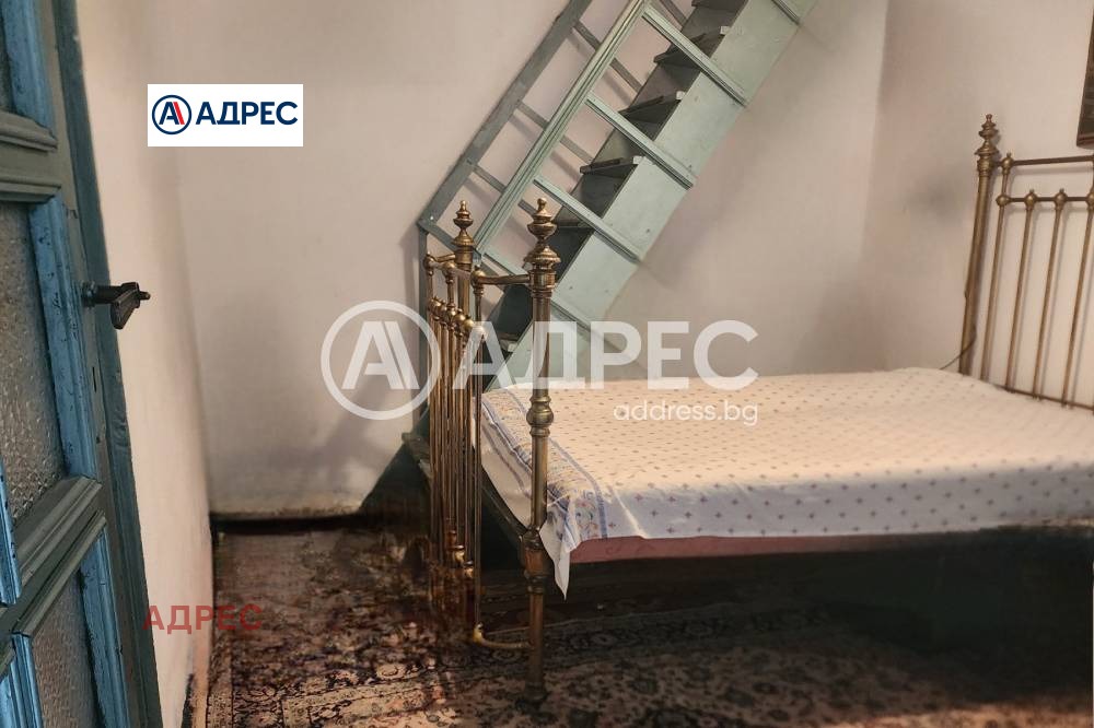 Продава КЪЩА, гр. Варна, Централна поща, снимка 3 - Къщи - 54690167
