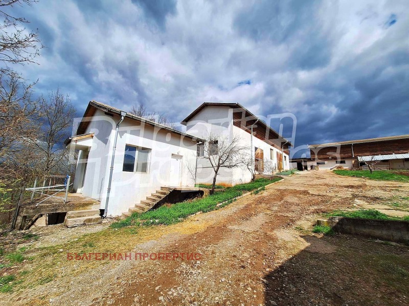 Продава ФЕРМА в област Перник, гр. Земен - 3100 кв.м / 1 250 000 € » 2 444 787.50 лв., БЪЛГЕРИАН ПРОПЕРТИС