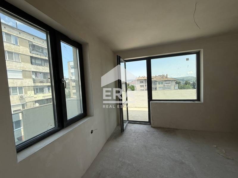 Till salu  2 sovrum Veliko Tarnovo , Centar , 107 kvm | 75723259