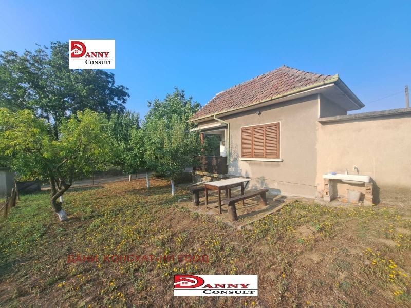 Na prodej  Vila oblast Veliko Tarnovo , Svištov , 35 m2 | 63114462 - obraz [3]