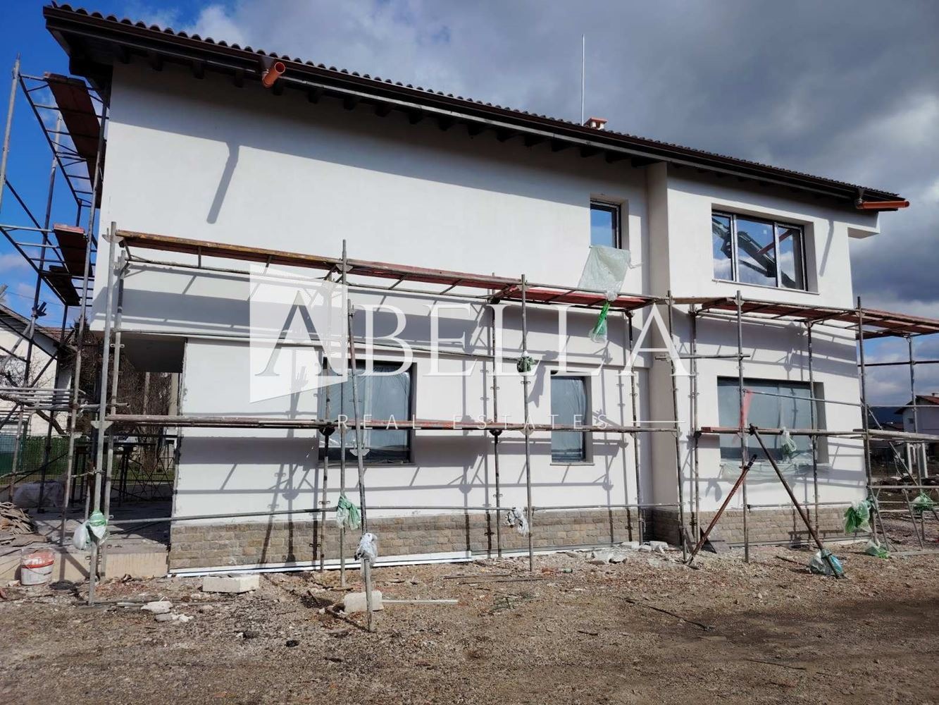 Продава КЪЩА, с. Петърч, област София област