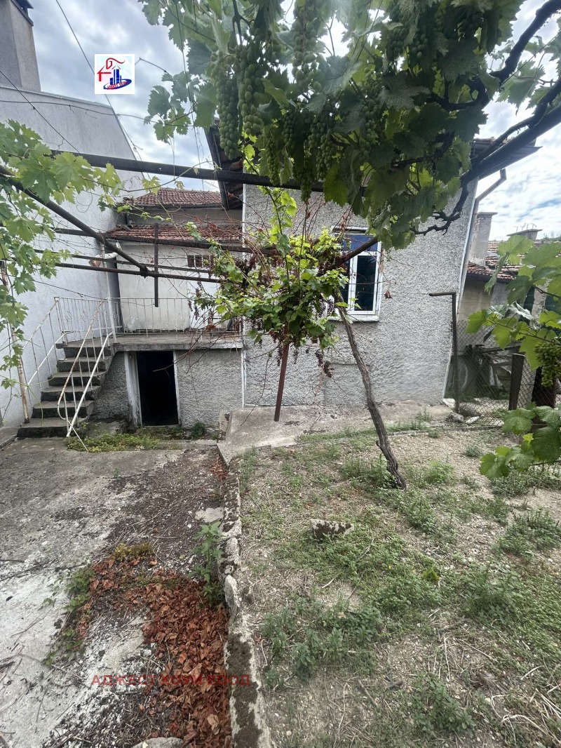 Продава КЪЩА в град Шумен, Гривица - 160 кв.м / 180 000 € » 352 049.40 лв., АДЖЕСТ ХОУМ ЕООД
