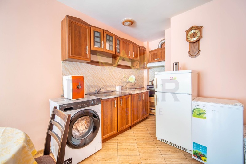 Продава  2-стаен град Варна , Окръжна болница-Генерали , 65 кв.м | 17385798 - изображение [3]