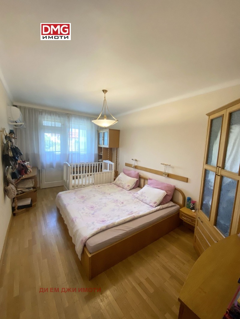 À venda  2 quartos Sofia , Darvenica , 131 m² | 70242812 - imagem [6]