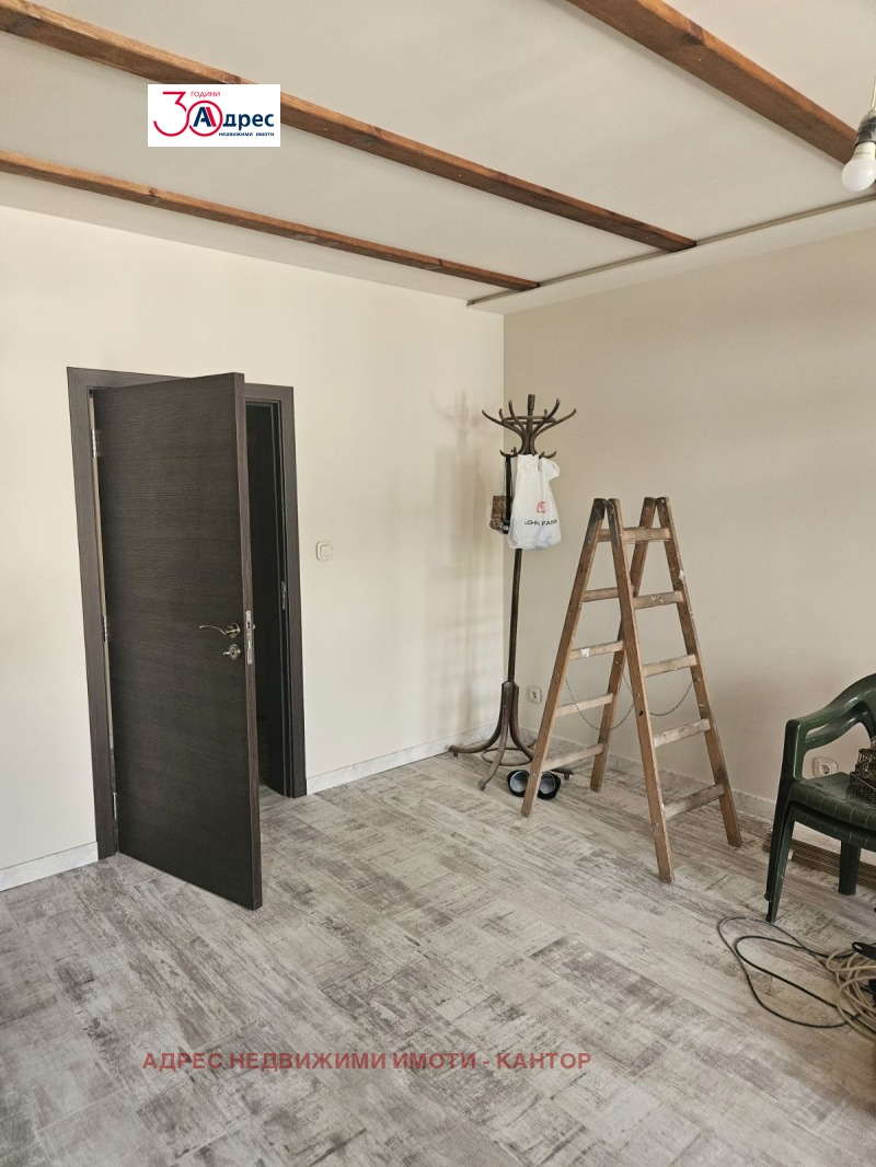 Продава  3-стаен град Пазарджик , Идеален център , 100 кв.м | 74529524 - изображение [8]