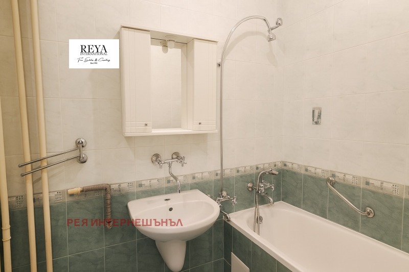 Продава 3-СТАЕН, гр. София, Център, снимка 8 - Апартаменти - 52834982