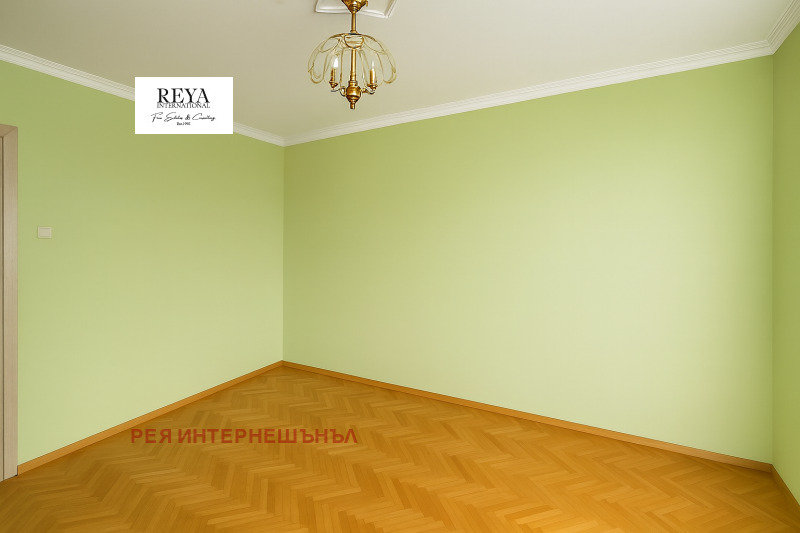 Продава 3-СТАЕН, гр. София, Център, снимка 4 - Апартаменти - 52834982