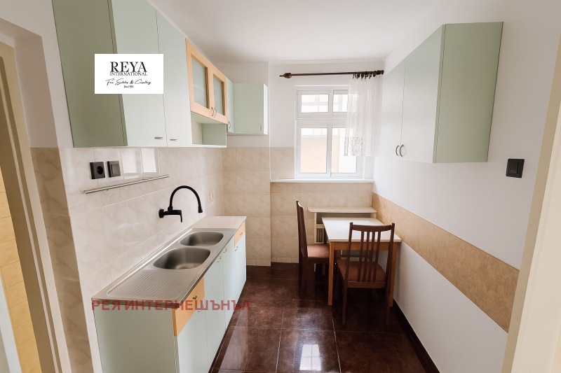 Продава 3-СТАЕН, гр. София, Център, снимка 6 - Апартаменти - 52834982