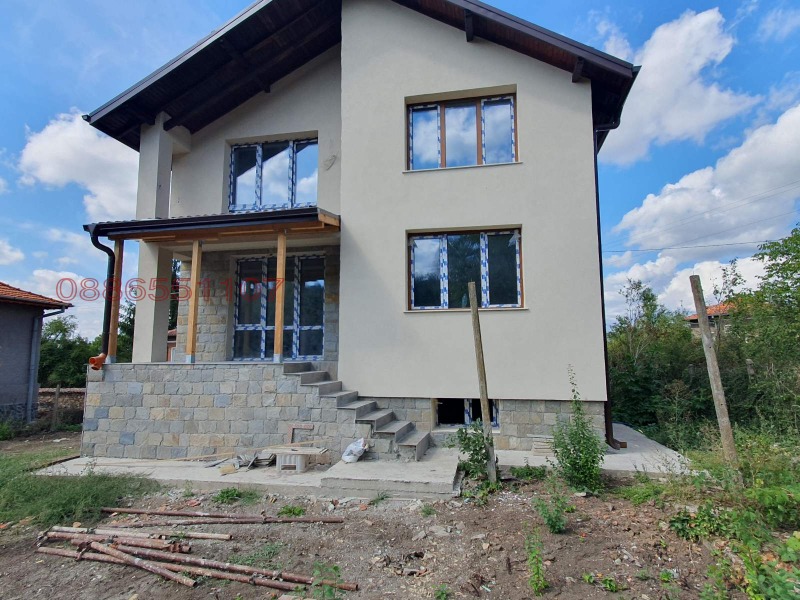 Продава  Къща област София , с. Саранци , 180 кв.м | 82848040 - изображение [2]