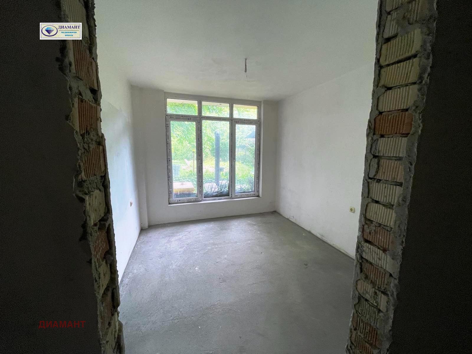Продава 2-СТАЕН, гр. Русе, Широк център