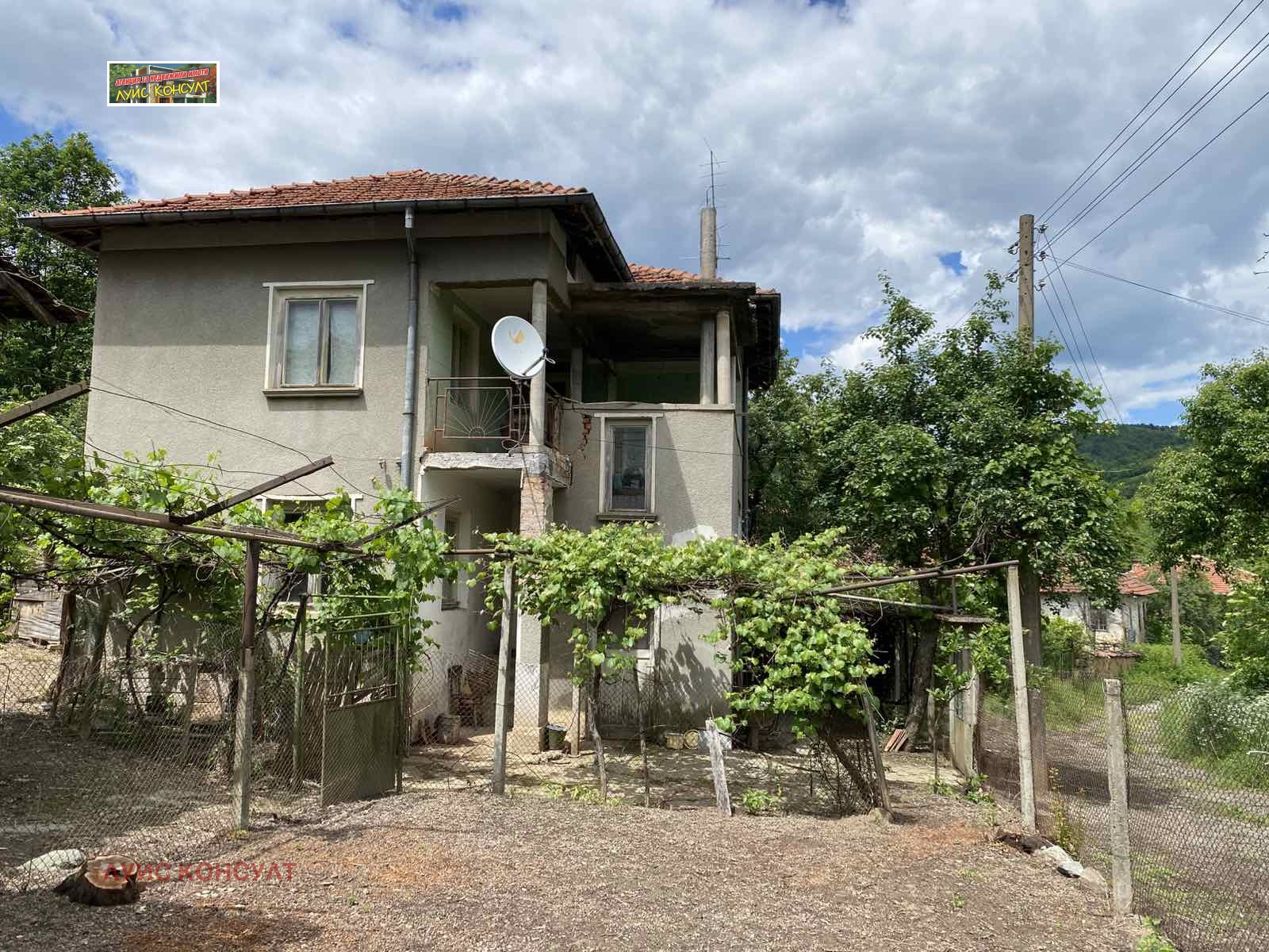 Продава КЪЩА, с. Дълги дел, област Монтана, снимка 2 - Къщи - 50446231