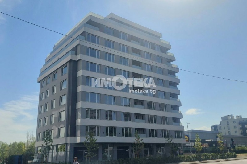 Продава  3-стаен град София , Младост 4 , 170 кв.м | 87854409