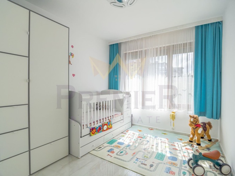 De vânzare  2 dormitoare Sofia , Țentâr , 79 mp | 40817992 - imagine [3]