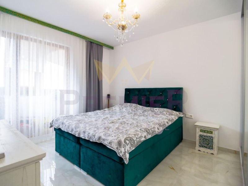 De vânzare  2 dormitoare Sofia , Țentâr , 79 mp | 40817992