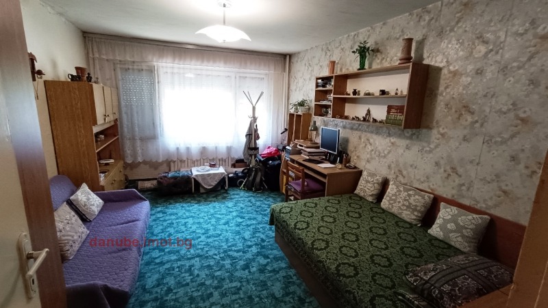 Продава 3-СТАЕН, гр. Русе, Възраждане, снимка 3 - Aпартаменти - 47497594