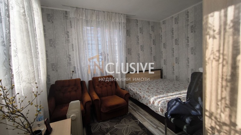 Продава ЕТАЖ ОТ КЪЩА, гр. София, Карпузица, снимка 10 - Етаж от къща - 53513349