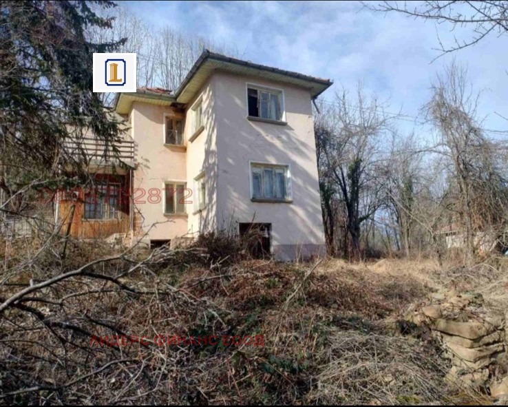 Продава КЪЩА, с. Орешак, област Ловеч, снимка 2 - Къщи - 48770038