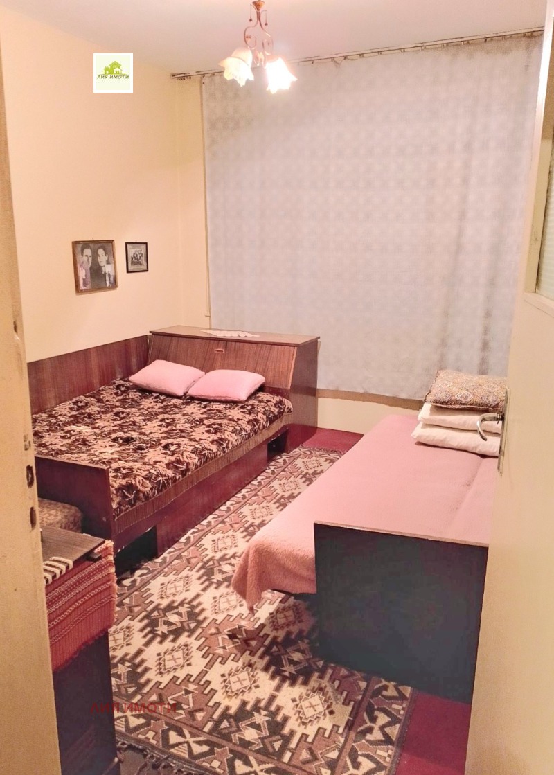 Продава МНОГОСТАЕН в област Шумен, гр. Велики Преслав - 120 кв.м / 103 900 € » 203 210.74 лв., ЛИЯ ИМОТИ