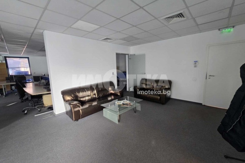 Продава ОФИС в град София, Център - 460 кв.м / 1 285 750 € » 2 514 708.42 лв., ИМОТЕКА