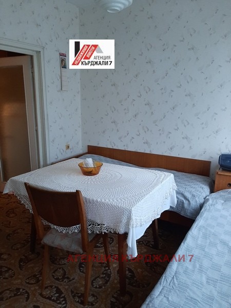 Продава 3-СТАЕН, гр. Кърджали, Център, снимка 8 - Апартаменти - 55587976
