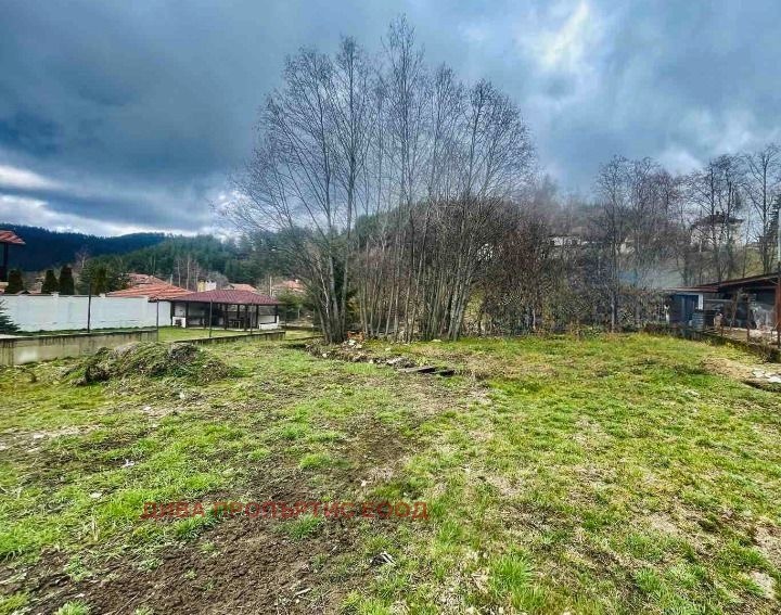 Продава ПАРЦЕЛ, с. Мала църква, област София област, снимка 2 - Парцели - 55999456