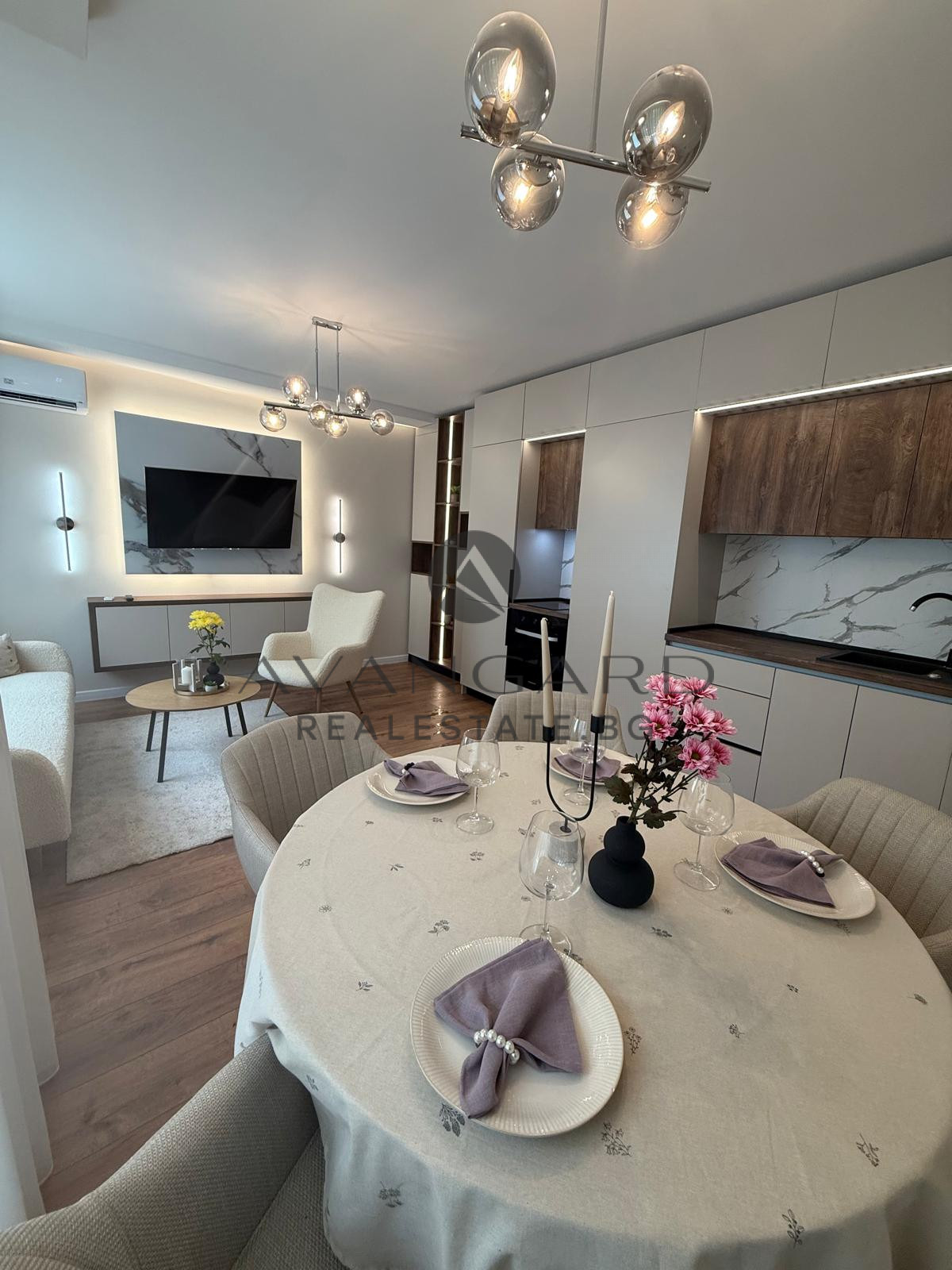 Продава 3-СТАЕН, гр. Пловдив, Кючук Париж, снимка 2 - Апартаменти - 55323629