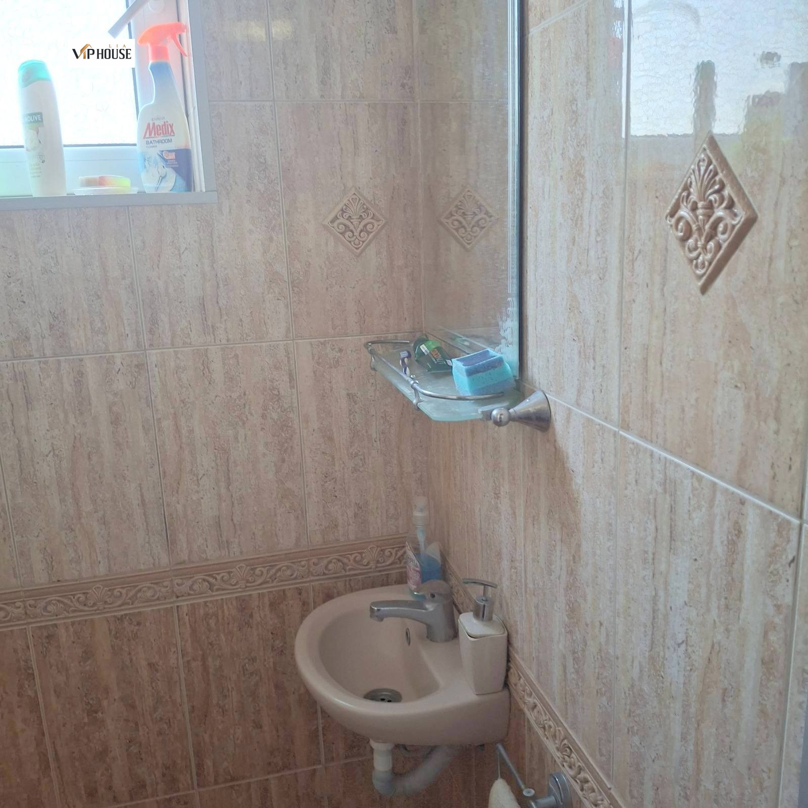 Продава ЕТАЖ ОТ КЪЩА, гр. Пазарджик, Център, снимка 13 - Етаж от къща - 56640593
