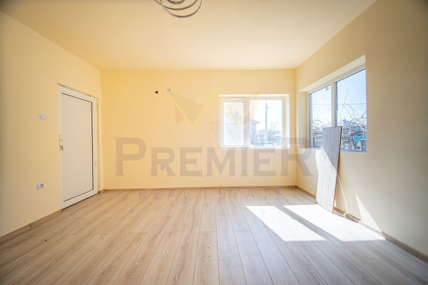 Продава КЪЩА, гр. Шабла, област Добрич, снимка 5 - Къщи - 54062804