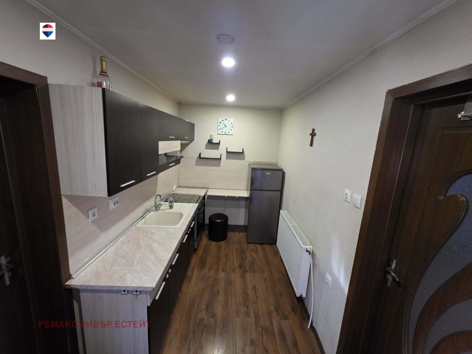 Продава КЪЩА, гр. Русе, Тракцията, снимка 4 - Къщи - 56413974