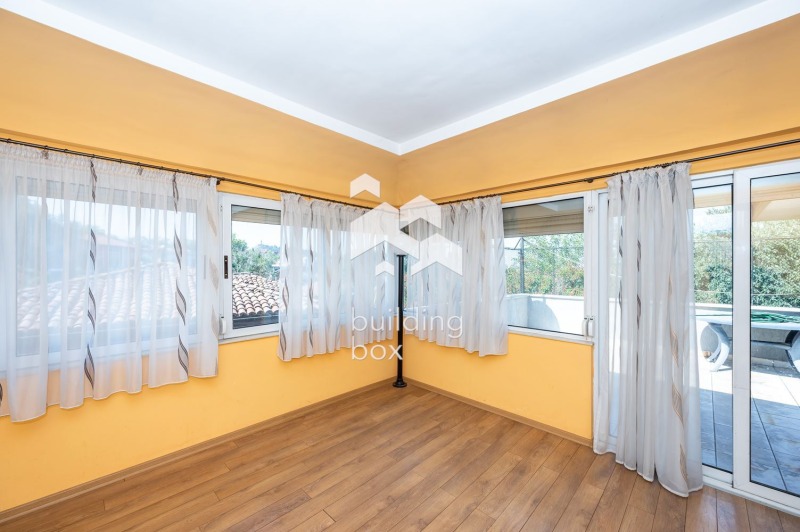 Продава ЕТАЖ ОТ КЪЩА, гр. Пловдив, Старият град, снимка 7 - Етаж от къща - 53438133