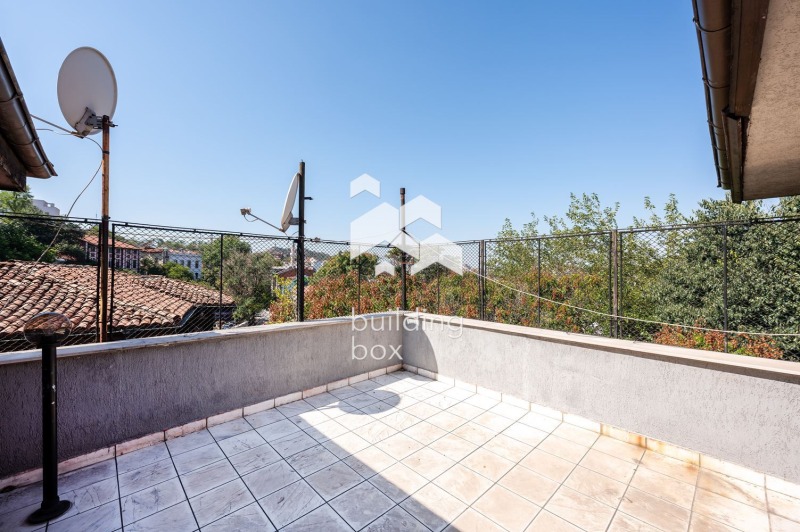 Продава ЕТАЖ ОТ КЪЩА, гр. Пловдив, Старият град, снимка 13 - Етаж от къща - 53438133