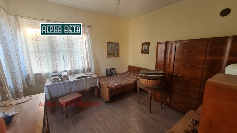 En venta  Casa Stara Zagora , Kolyo Ganchev , 80 metros cuadrados | 44417320 - imagen [2]