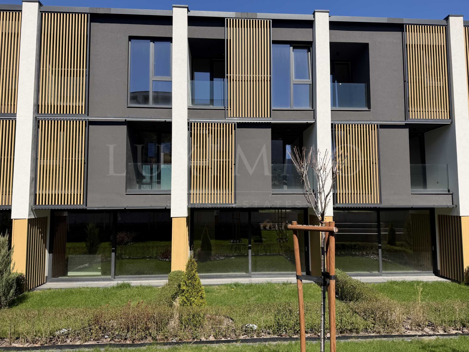 Продава КЪЩА, гр. София, Бояна, снимка 2 - Къщи - 54155387